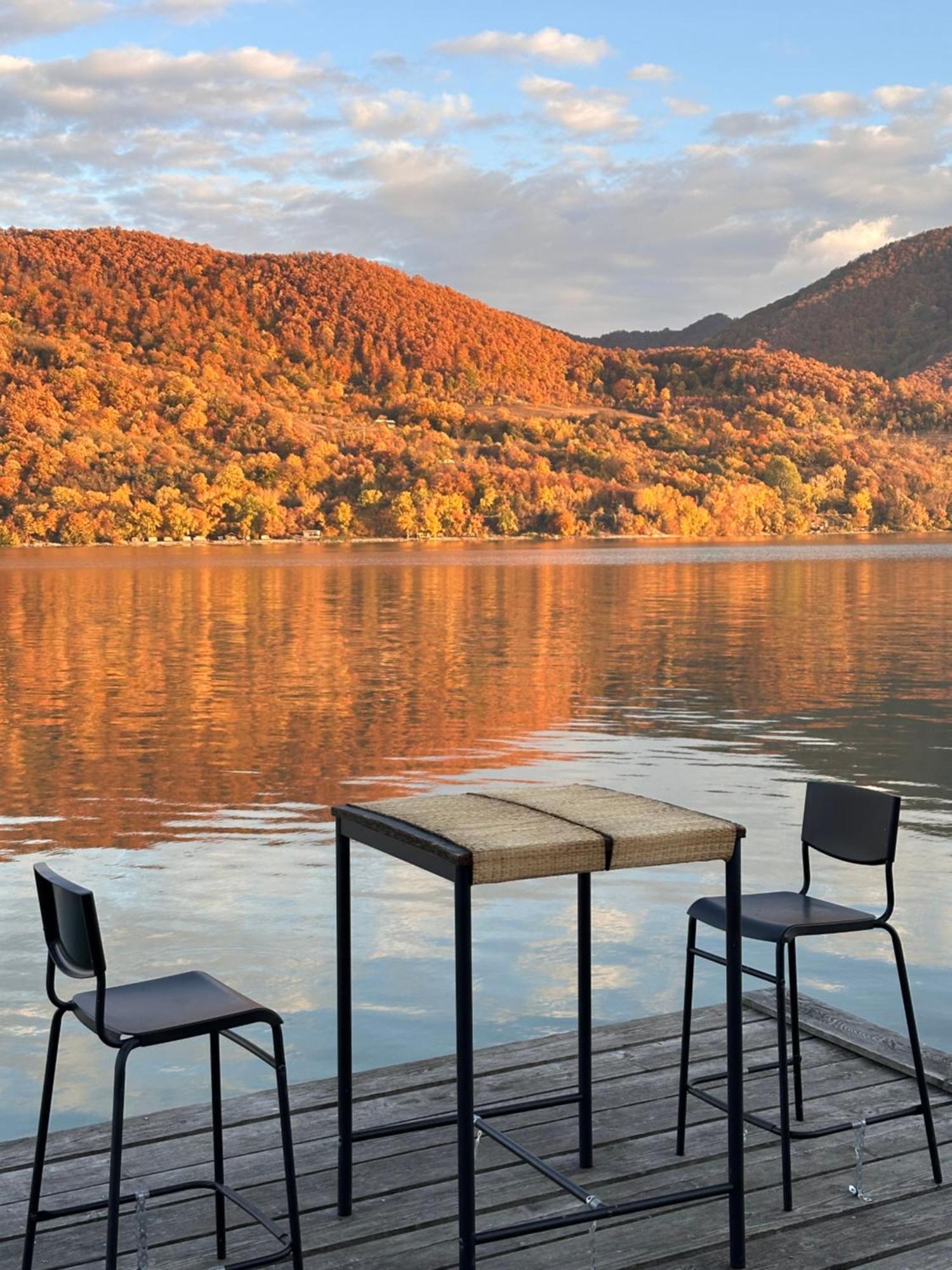 Casa Nube Hotell Orşova Exteriör bild